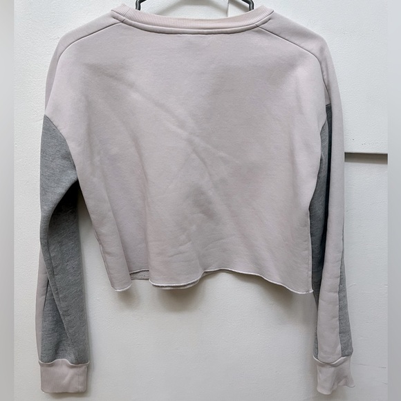 TOPSHOP Athleisure Long Sleeve Crop Sweatshirt - Picture 4 of 4